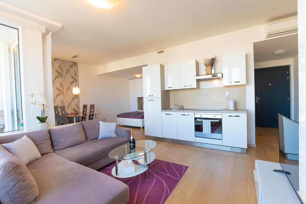 Apartament Panoramaview/31Thfloor!/Luxury/Wifi/Parking Bratysława Zewnętrze zdjęcie