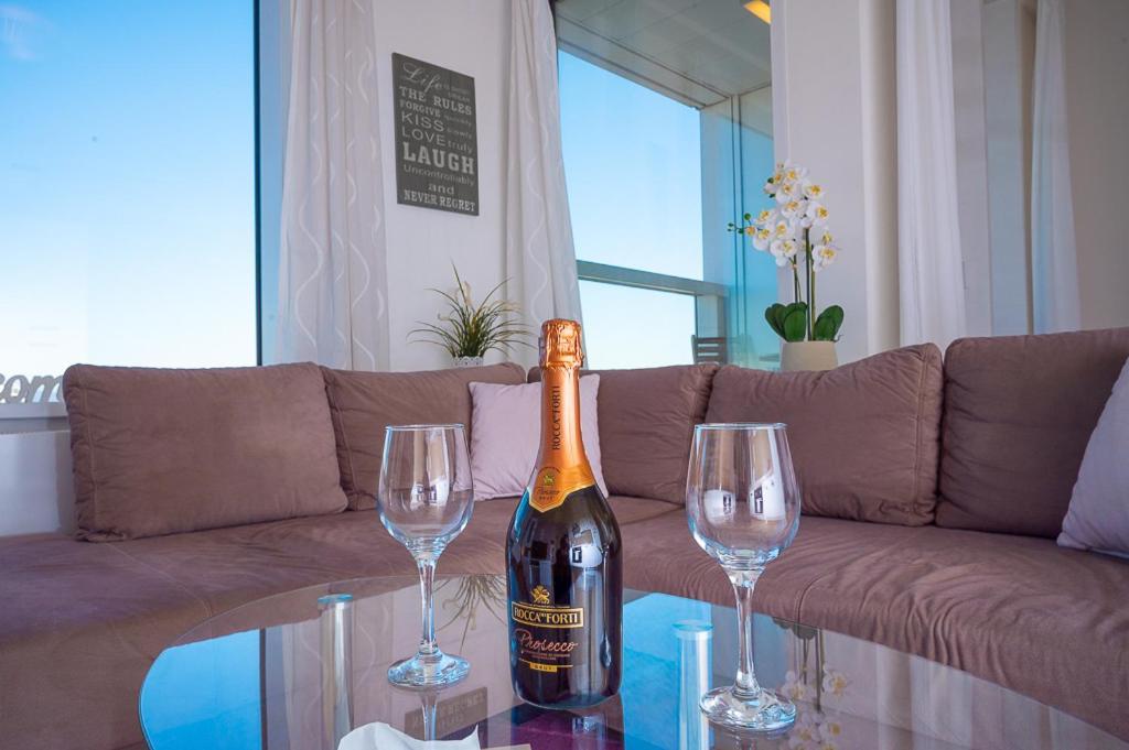 Apartament Panoramaview/31Thfloor!/Luxury/Wifi/Parking Bratysława Zewnętrze zdjęcie
